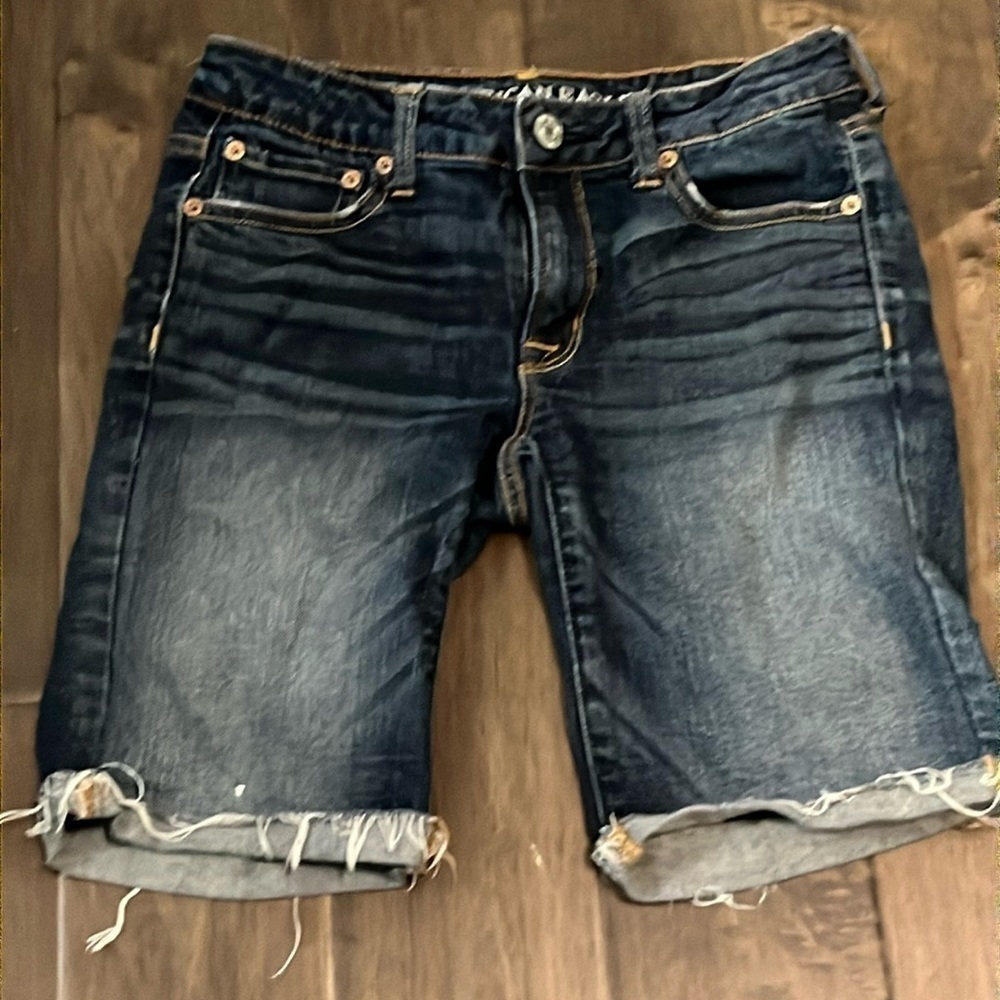 American Eagle size 2 skinny Bermuda stretch denim shorts- cut off, distressed